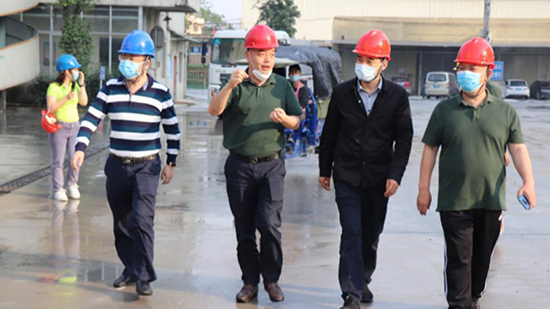 南海区副区長喬吉飛一行臨席彙江生コンクリート有限公司見学指導を熱烈に歓迎します